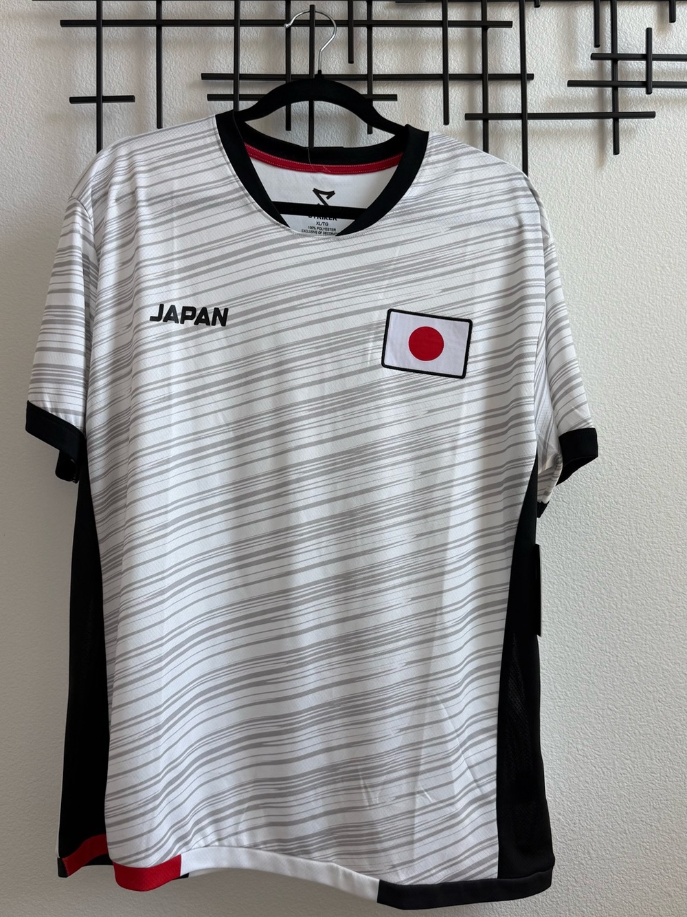 Japan Soccer Jersey Men’s XL White Black NWT FIFA World Cup Fan Shirt